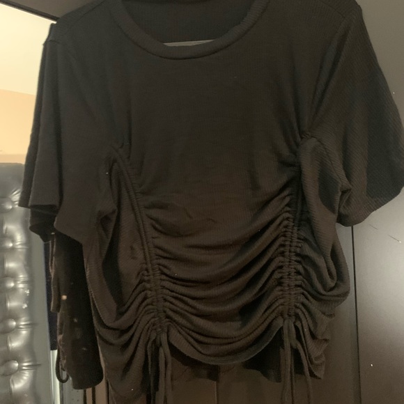 Black tops - Picture 4 of 4